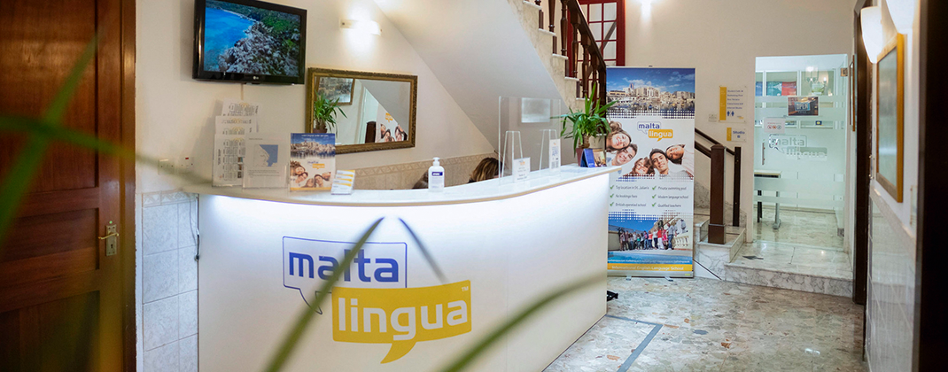 İngilizce Okulu Resepsiyonu