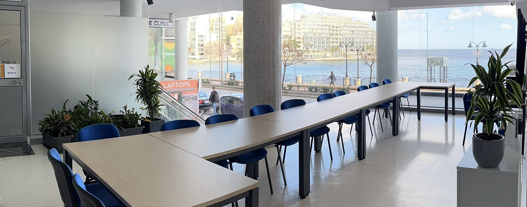 Deniz Manzaralı Sınıflar