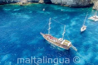 Crystal Bay, Malta'ya okul tekne gezisi