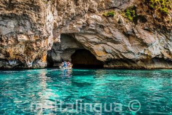 Blue Grotto, Malta'da akuamarinli su
